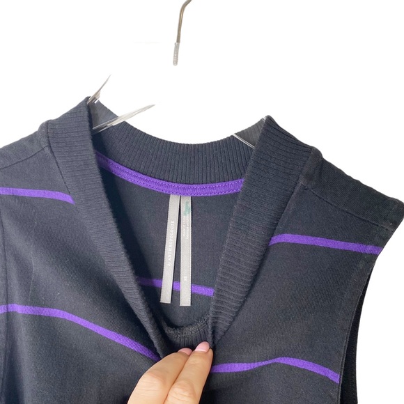 Anthropologie Hildi Stripe Peplum Ruffle Top Sleeveless Purple Black XS - Picture 4 of 6